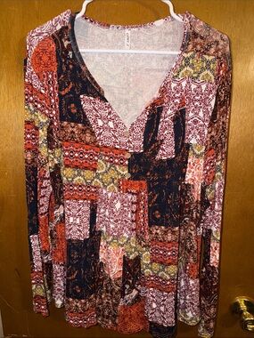 Cozy Patchwork V‑Neck Tunic Top - Multi Rust & Navy
